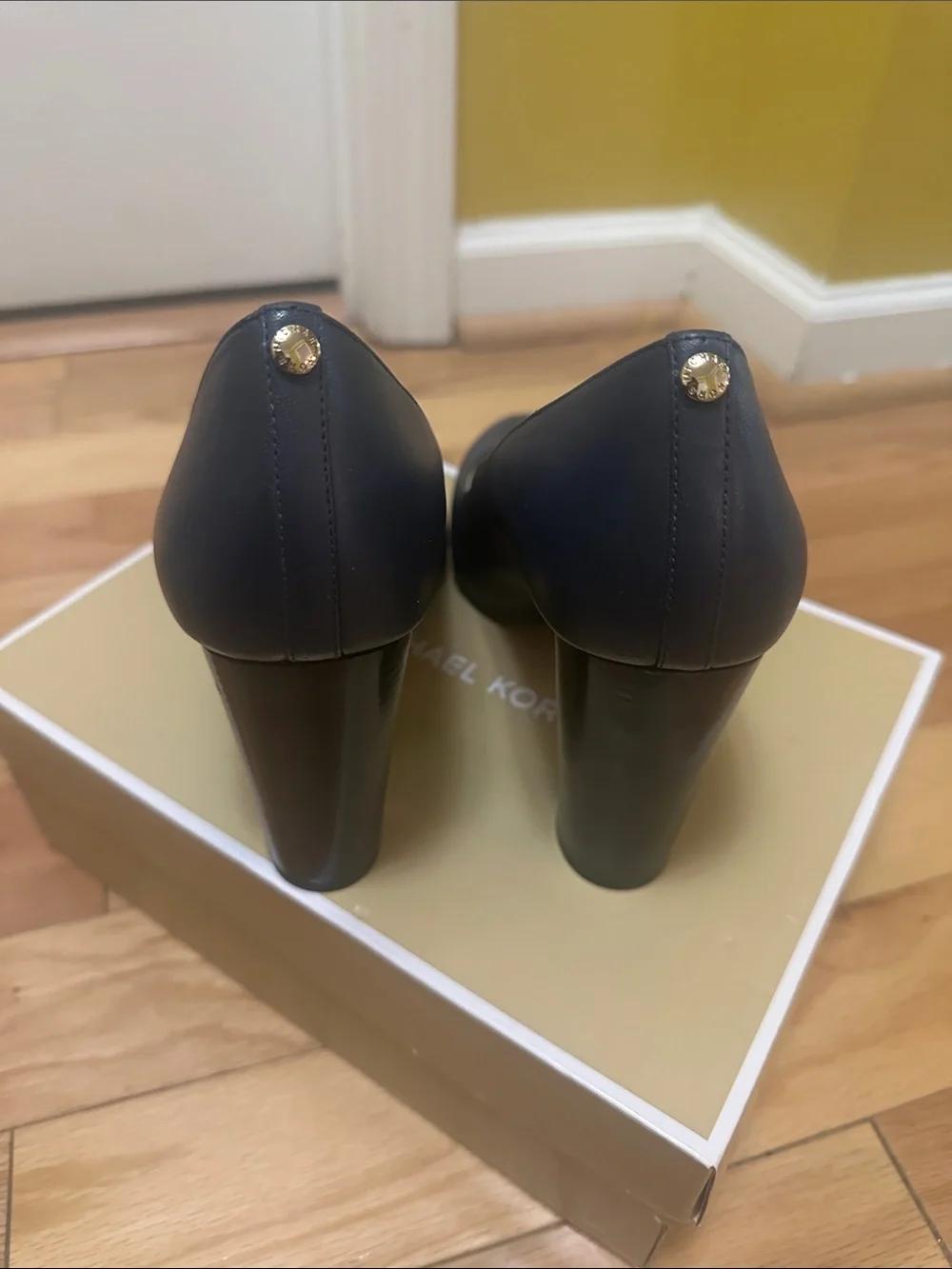 Michael Kors Susan Flex Pump